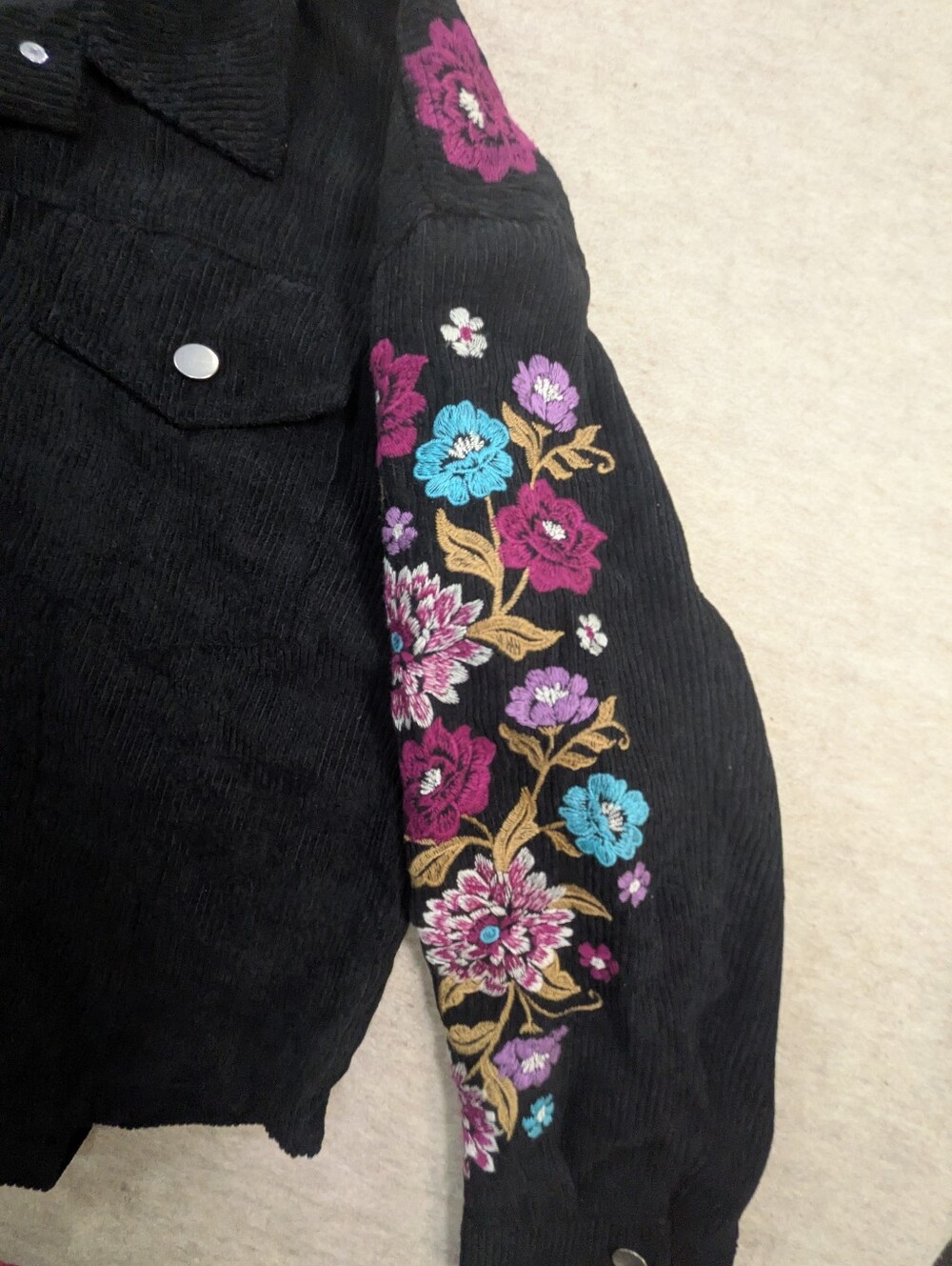Sincerely Jules Black Corduroy Country Jacket Embroidered Floral Sleeves Back M - Picture 7 of 10